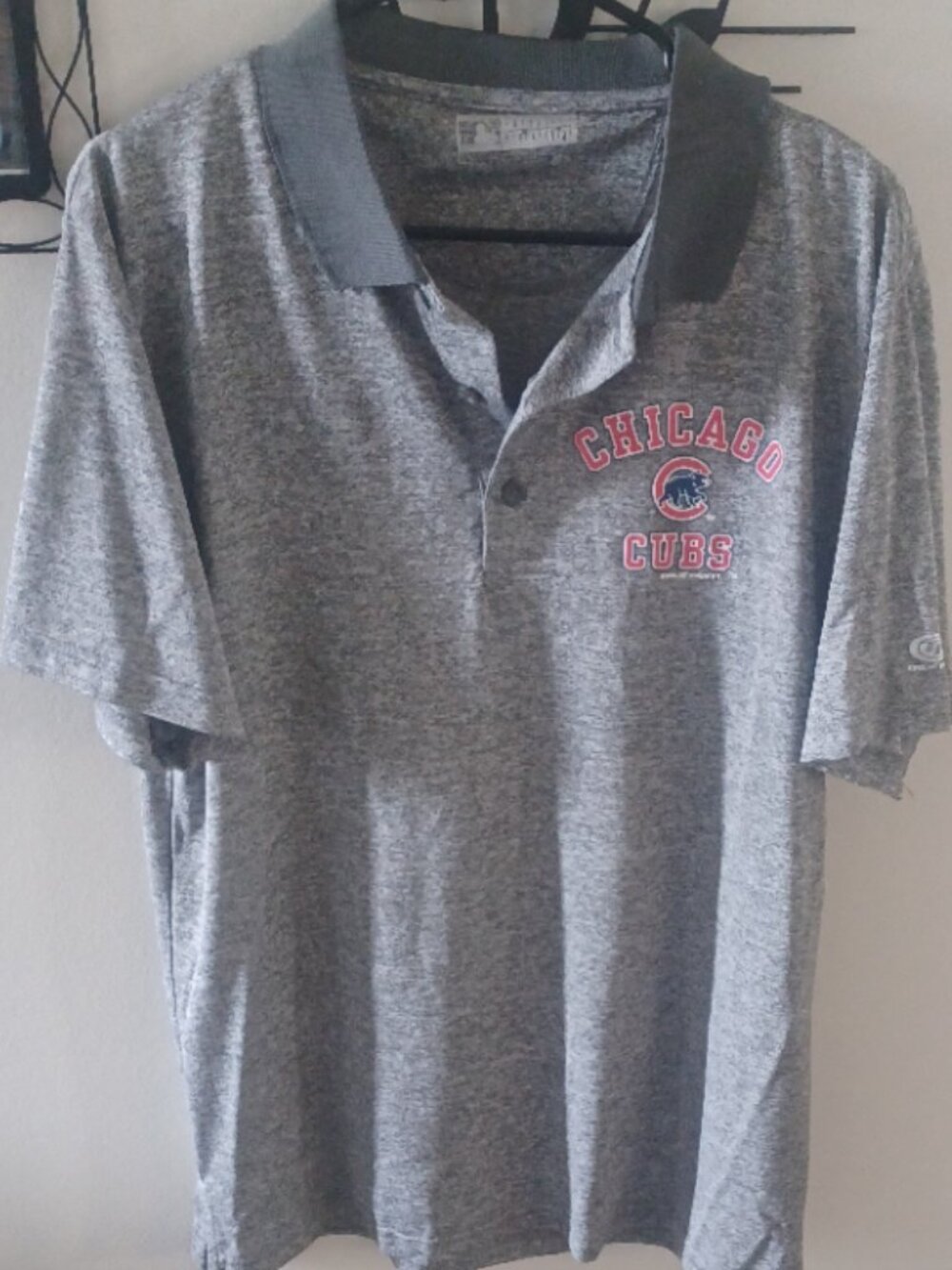 Genuine True Fan Chicago Cubs Collar Short Sleeve w/Buttons Grey Speckled Top L